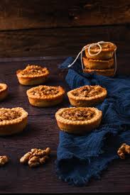 WALNUT TART MINI BY CAKEROOM